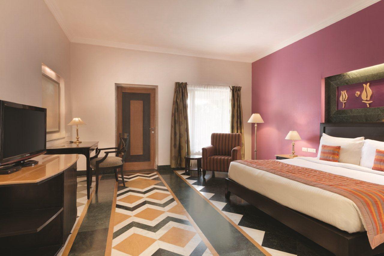 Deluxe-Room-1-Ramada-Udaipur